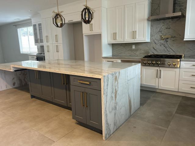 41575 Ashford Place Place, Indio CA: https://media.crmls.org/mediaz/ccf2c539-c574-4e31-830f-04fbffd68609.jpg