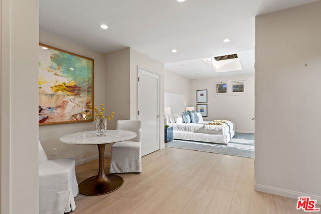 2329 Manning Avenue, Los Angeles CA: https://media.crmls.org/mediaz/ccf39312-02c5-46e8-a2b8-582d1e322ffb.jpg