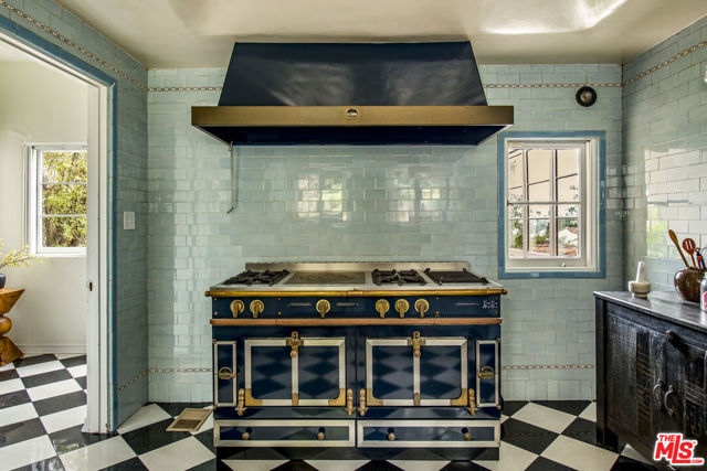 Image 15 of 44 For 5470 Los Feliz Boulevard