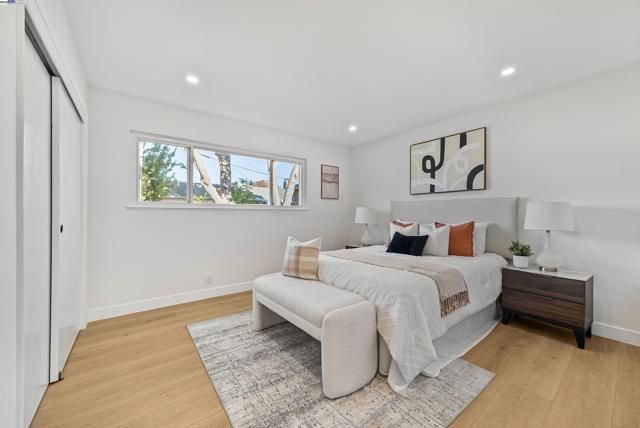 39850 Sundale Dr., Fremont CA: https://media.crmls.org/mediaz/ccf4bdd5-05b2-4557-a26e-854b3bc3a1a3.jpg