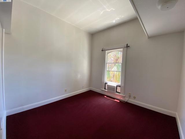 712 S 2Nd St, San Jose CA: https://media.crmls.org/mediaz/ccf4c7a6-90be-4709-876e-682d0ecaf9e2.jpg