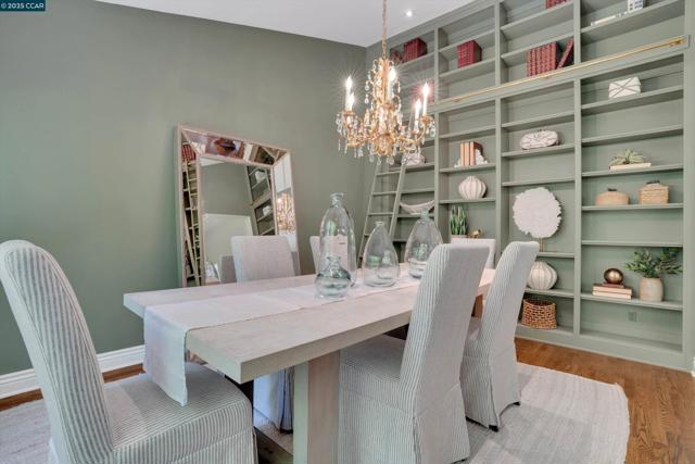 2345 San Miguel Dr, Walnut Creek CA: https://media.crmls.org/mediaz/ccf7aca7-d303-49c8-9191-25bf4caf5eb5.jpg