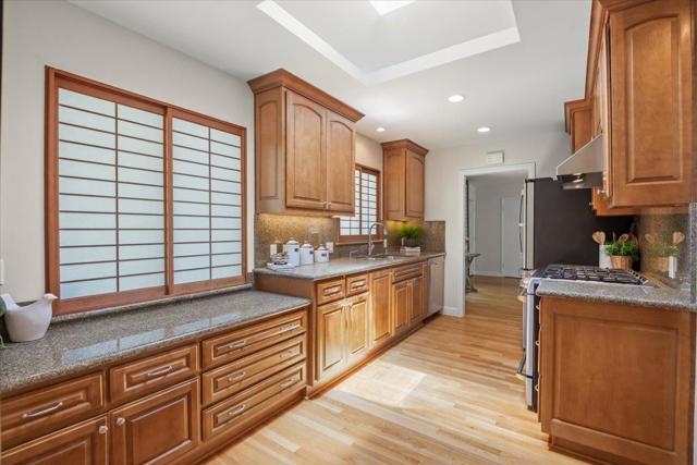 2032 W Hedding Street, San Jose CA: https://media.crmls.org/mediaz/ccf82bfc-6e5e-46d2-bab5-cbba3bae788b.jpg