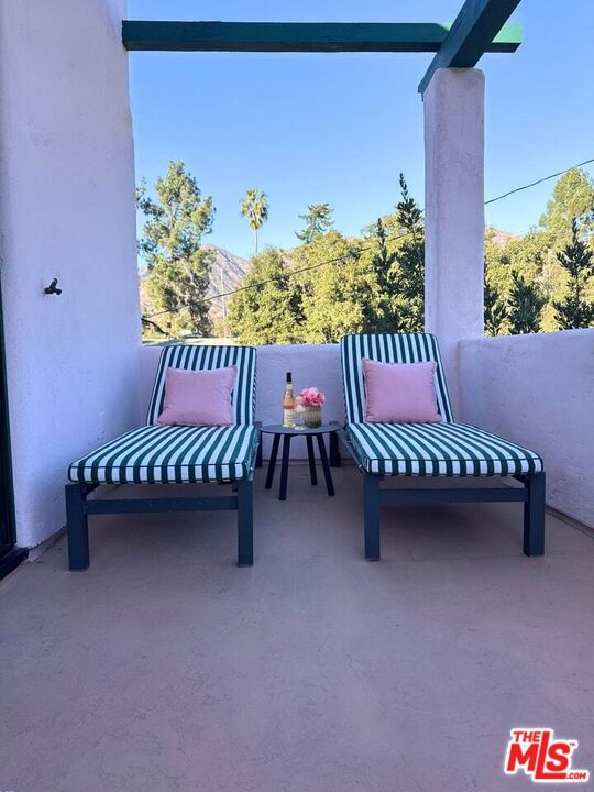 202 Canada Street, Ojai CA: https://media.crmls.org/mediaz/ccf94b4d-4ed6-4a9e-a297-4258a39bc716.jpg