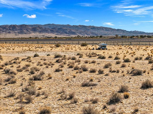 0 Sun Mesa Road, Joshua Tree CA: https://media.crmls.org/mediaz/ccf9560f-5c12-410e-8e4c-4ca452e90f70.jpg