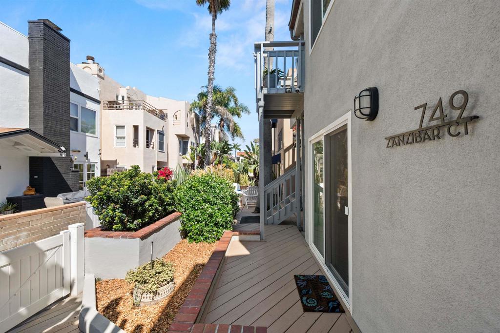 749 Zanzibar Ct - photo 18