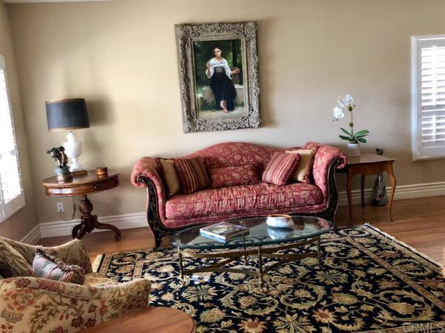 Detail Gallery Image 9 of 25 For 459 Lexington Cr., Oceanside,  CA 92057 - 4 Beds | 2 Baths