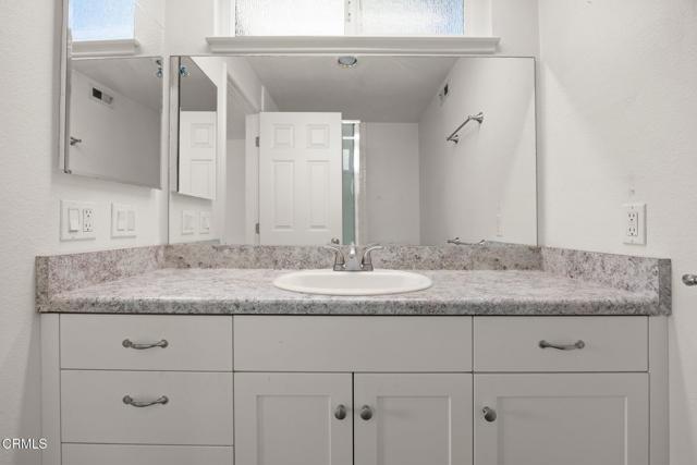 Detail Gallery Image 16 of 25 For 8595 Hollister St, Ventura,  CA 93004 - 4 Beds | 2 Baths