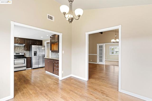 838 Hazel St, Livermore CA: https://media.crmls.org/mediaz/ccfc3199-646d-40fe-9a7d-d1060da11247.jpg