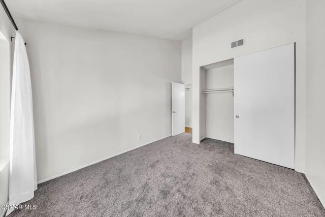 769 Birchpark Circle, Thousand Oaks CA: https://media.crmls.org/mediaz/ccfc625c-6793-4b1a-b3e9-dcfc744eee53.jpg