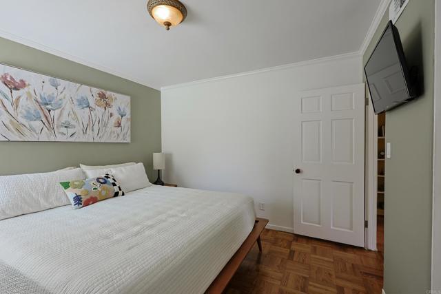 518 5th Street, Coronado CA: https://media.crmls.org/mediaz/ccfcab0d-16a5-4ba7-b488-b8c76a5ceea6.jpg