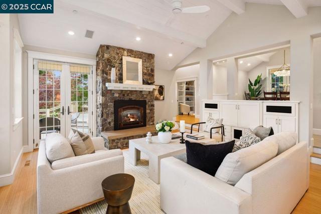 775 Kirkcrest Rd, Danville CA: https://media.crmls.org/mediaz/ccfcb350-89d6-44fd-a5a4-b0640050ee5f.jpg
