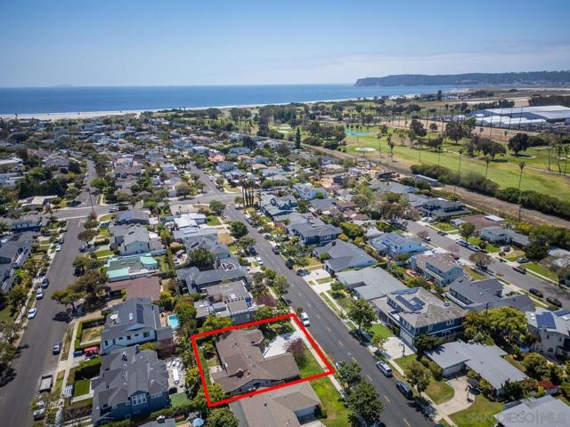 701 Balboa Avenue, Coronado CA: https://media.crmls.org/mediaz/ccfdcbc3-f03d-481c-8500-ae57f1d3d74f.jpg
