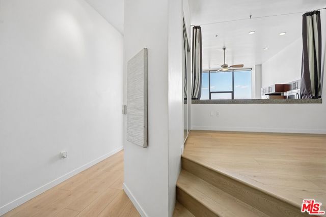 1100 Wilshire Boulevard, 1804 photo 8