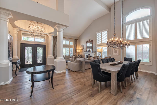 48 Golden Glen Drive, Simi Valley CA: https://media.crmls.org/mediaz/ccfe2d23-00a7-44b3-92b8-aa7cd1dd7fc8.jpg