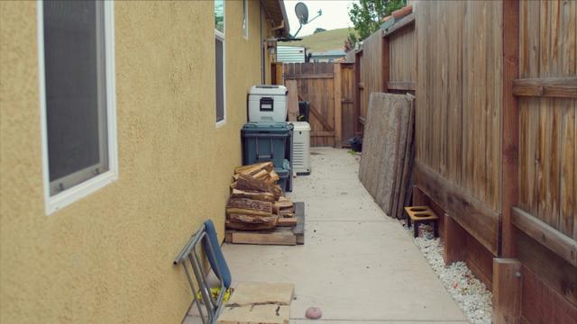 3082 Palomino Way, Hollister CA: https://media.crmls.org/mediaz/ccfecda9-a0b5-437e-a144-ed617023ddcf.jpg