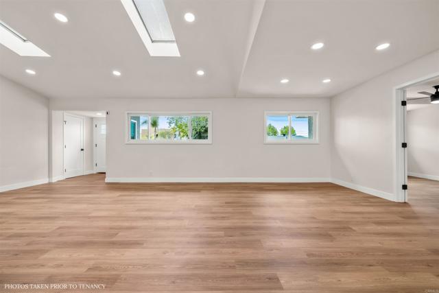 Detail Gallery Image 8 of 18 For 5372 Barstow St, San Diego,  CA 92117 - 4 Beds | 2 Baths