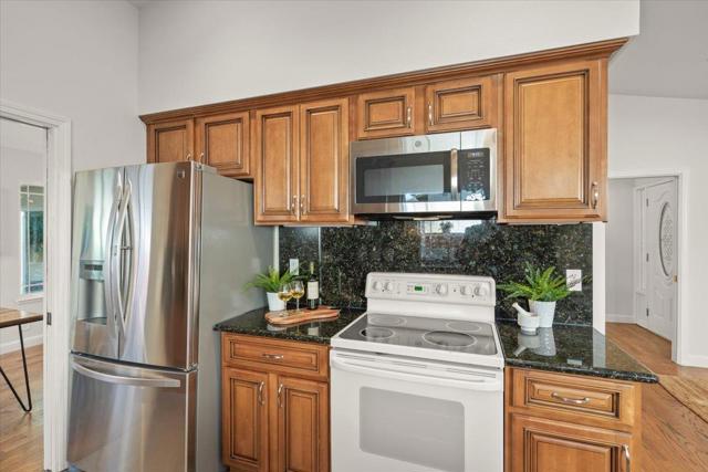 4908 Rice Drive, San Jose CA: https://media.crmls.org/mediaz/ccff657c-e982-4291-8293-189ae66d51c3.jpg