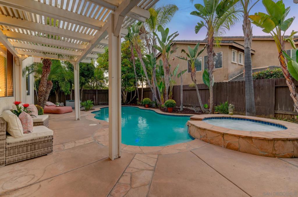 MLS #250039541SD image #30