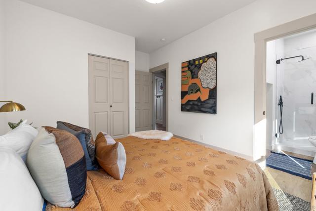 1203 N Normandie Ave, Los Angeles CA: https://media.crmls.org/mediaz/ccffa05c-617e-473e-af84-8de6bb49cde4.jpg