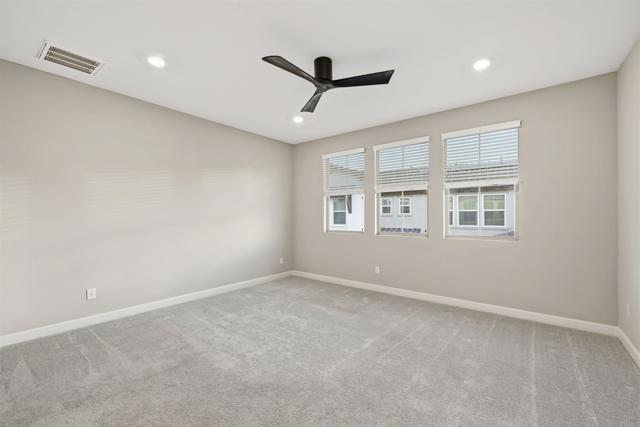 Detail Gallery Image 10 of 34 For 1118 Delpy View, Vista,  CA 92084 - 3 Beds | 2/1 Baths