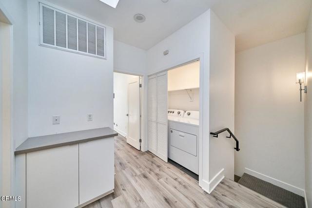 Detail Gallery Image 24 of 41 For 4201 Pennsylvania Ave #C2,  Glendale,  CA 91214 - 4 Beds | 2 Baths