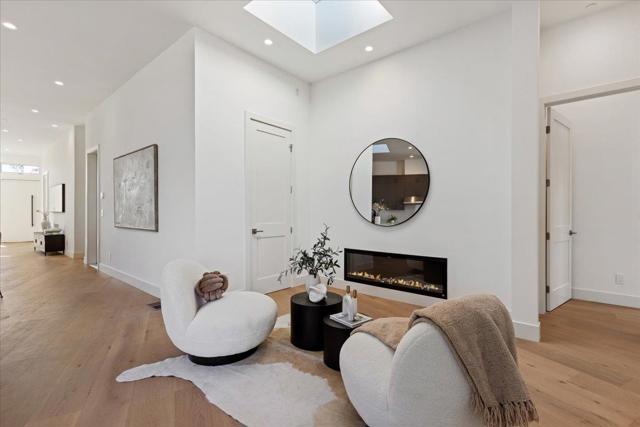 61 HILLTOP Drive, San Carlos CA: https://media.crmls.org/mediaz/cd01650b-4748-435d-b748-f3f956de0a40.jpg