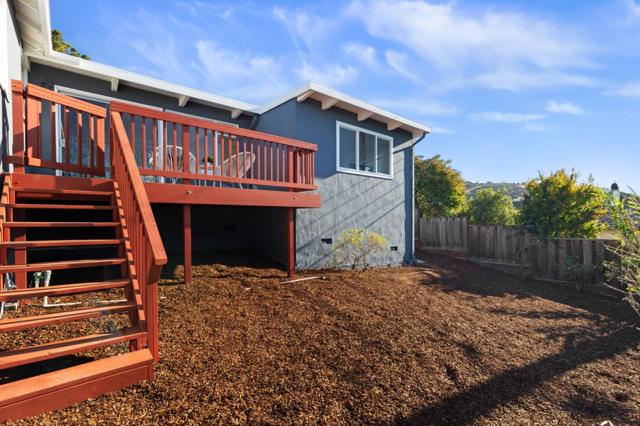 3806 Kenwood Avenue, San Mateo CA: https://media.crmls.org/mediaz/cd01fb28-898d-485f-bde4-c02f80f54b75.jpg