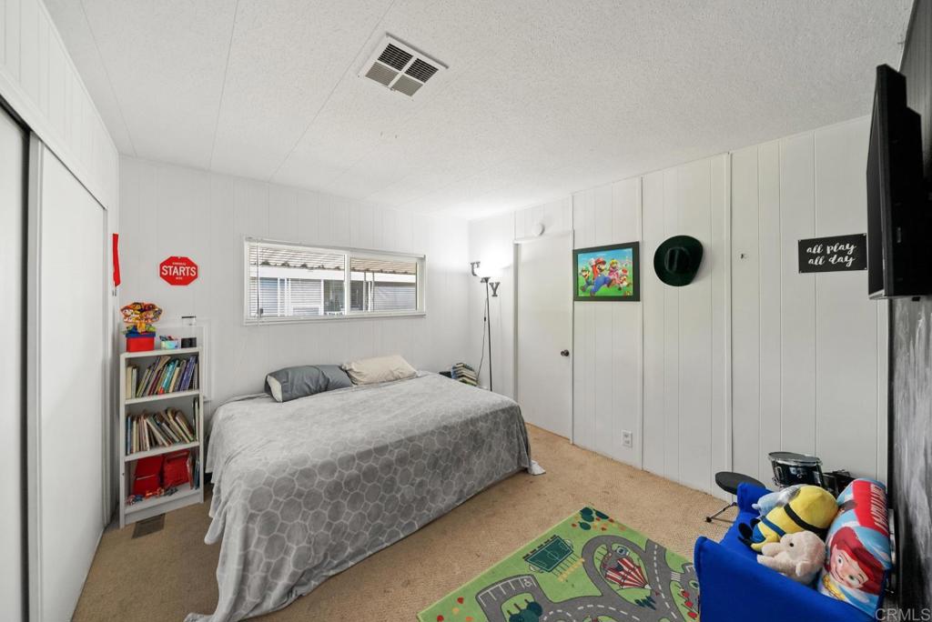 2700 Valley Parkway - photo 18