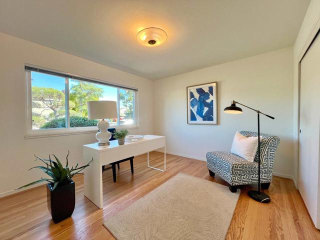 665 Towle Way, Palo Alto CA: https://media.crmls.org/mediaz/cd02c8d4-ec3c-4e9d-9933-5de26ddb1257.jpg