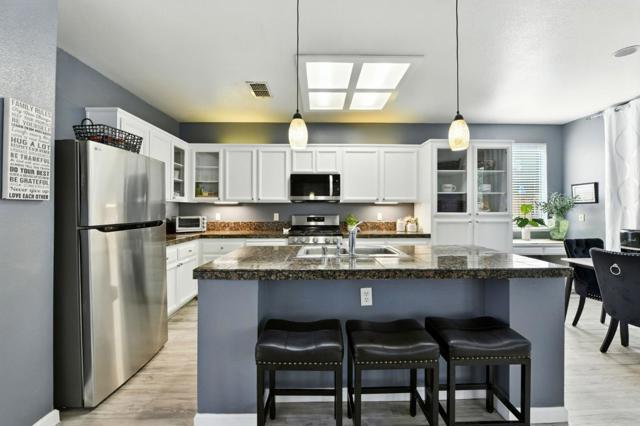 4111 Windsong Street, Sacramento CA: https://media.crmls.org/mediaz/cd032311-33ce-4357-ba20-50b1e04b5418.jpg