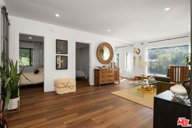 2108 Tavern Trail, Los Angeles CA: https://media.crmls.org/mediaz/cd033eb5-c425-4067-9fce-059763dd4277.jpg