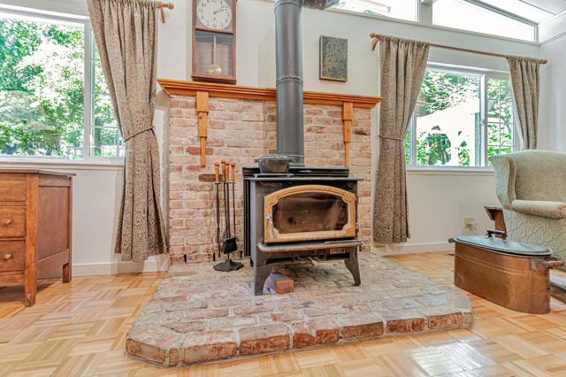 14235 Highway 9, Boulder Creek CA: https://media.crmls.org/mediaz/cd03aedb-ec8c-49ae-b8be-0b2f7294e6dd.jpg