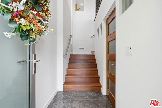 512 Irena Avenue, Redondo Beach, California 90277, 5 Bedrooms Bedrooms, 0 ,3 BathroomsBathrooms,Residential,For Sale,Irena,0,26860787