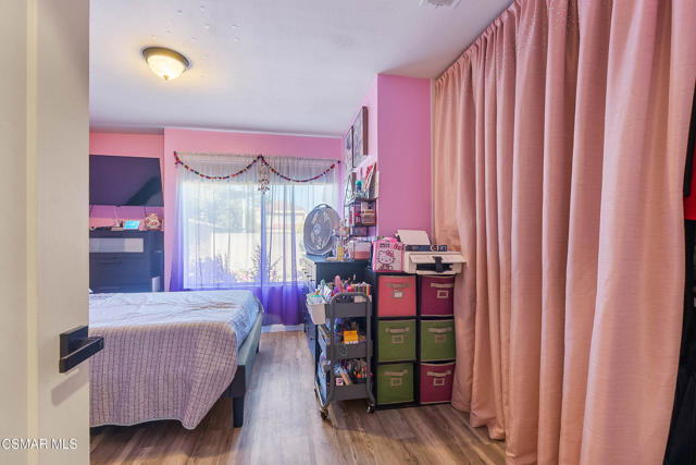 6691 Pecan Avenue, Moorpark CA: https://media.crmls.org/mediaz/cd0416dc-14df-4aab-b540-ac261944850e.jpg