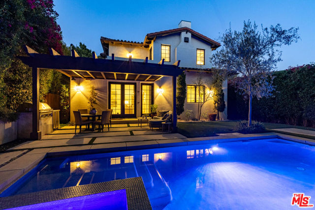 735 N Stanley Avenue, Los Angeles CA: https://media.crmls.org/mediaz/cd046644-f77c-4faa-98bc-8fd61b309b2d.jpg