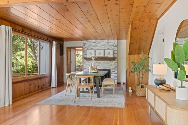 18 Upper Circle, Carmel Valley CA: https://media.crmls.org/mediaz/cd05647a-ef01-45ee-a718-153c5a8e4d07.jpg