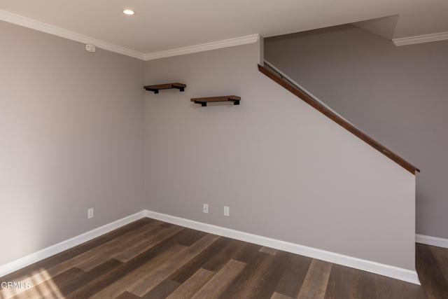 Detail Gallery Image 5 of 25 For 677 County Square Dr #59,  Ventura,  CA 93003 - 2 Beds | 2/1 Baths