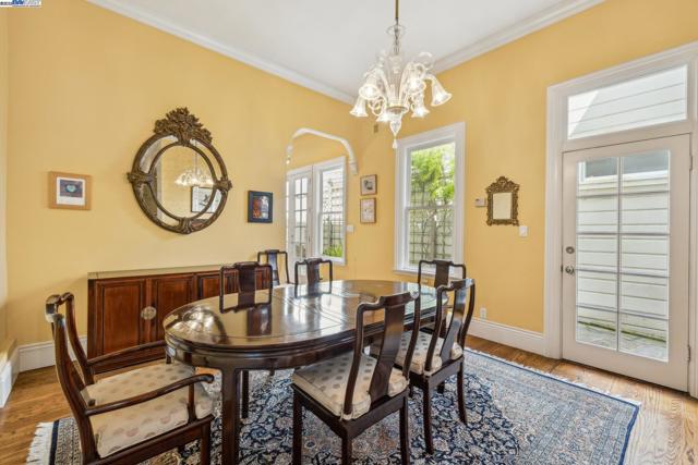 2070 Bush St, San Francisco CA: https://media.crmls.org/mediaz/cd065584-1b33-4b8e-be47-2598f26a6f02.jpg