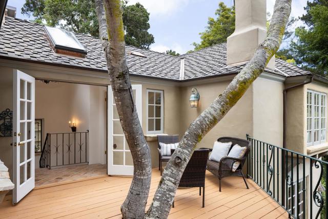 0 Forest 3 SE of 8th Avenue, Carmel CA: https://media.crmls.org/mediaz/cd065eec-b4b2-4db0-906d-f2e008c50e9d.jpg