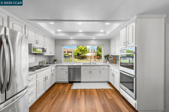 110 Santa Rosa Pl, San Ramon CA: https://media.crmls.org/mediaz/cd066612-3acd-455d-a2dc-b9bdfe5c2968.jpg