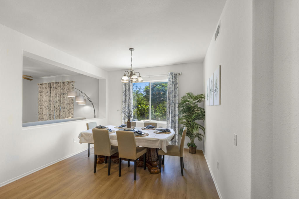 83697 Shadowrock Drive