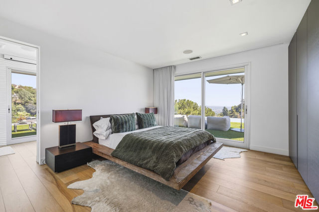 3 Bed Home for Sale in Los Angeles, California