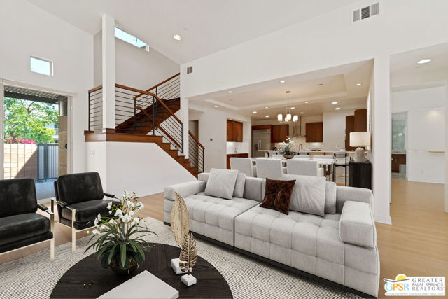 941 Oceo Circle, Palm Springs CA: https://media.crmls.org/mediaz/cd07c334-68c5-439d-b7e4-68d047d561e5.jpg