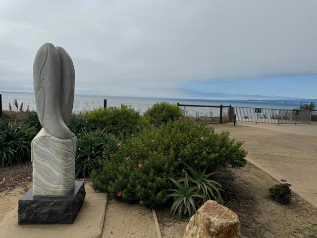 522 Seascape Resort Drive, Aptos CA: https://media.crmls.org/mediaz/cd08613e-384f-4ece-99a2-db1f75102e2c.jpg