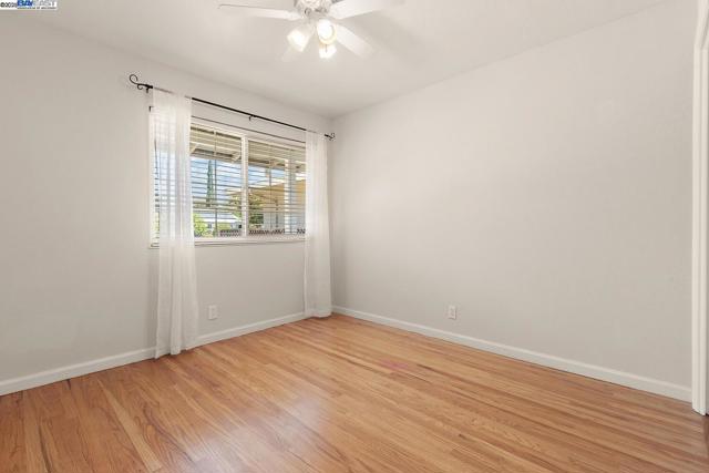 5221 Roxanne Ct, Livermore CA: https://media.crmls.org/mediaz/cd097a36-022f-457e-9cd1-ac80cde5c7cf.jpg