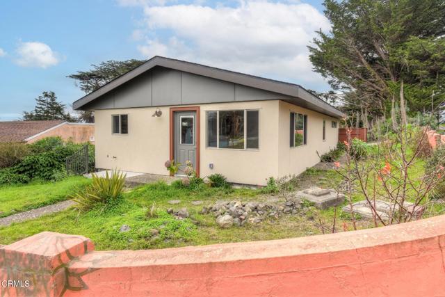 340 Main Street, Point Arena CA: https://media.crmls.org/mediaz/cd097e88-4ee8-473a-bc3d-adf9de1fa56c.jpg