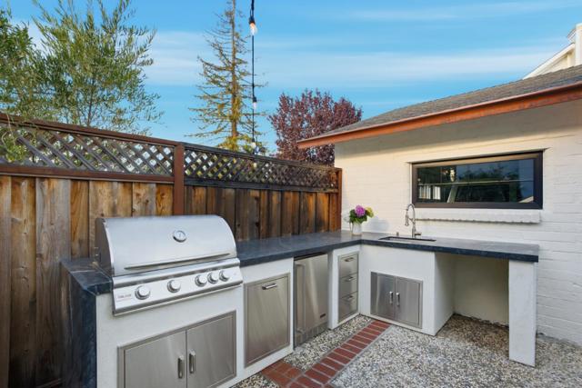 203 Santa Clara Avenue, Redwood City CA: https://media.crmls.org/mediaz/cd0a301d-57b6-40ea-bb23-3cb2e0ced341.jpg