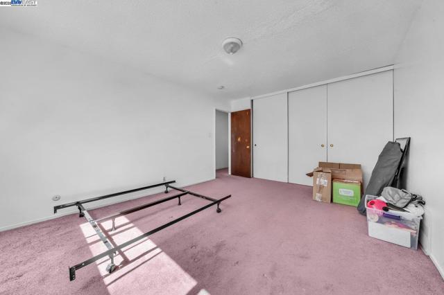 1738 7Th St, Berkeley CA: https://media.crmls.org/mediaz/cd0a70af-2de5-4c65-b2b0-bda9f0227f56.jpg
