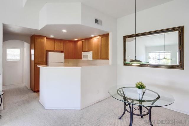 11952 Cypress Canyon Rd, San Diego CA: https://media.crmls.org/mediaz/cd0a7de7-d55f-4a6b-95f7-58b4e0cb715b.jpg